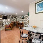 Casa Da Fonte De Pedra Шале