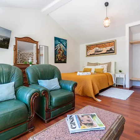 Casa Da Fonte De Pedra