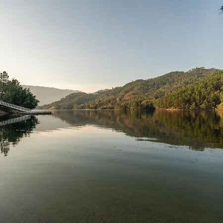 Casa Da Fonte De Pedra Chalé *