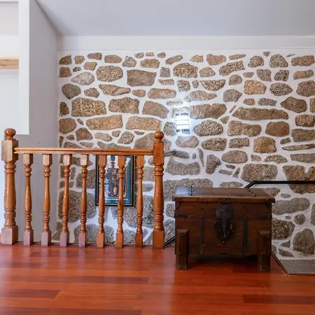 Chalé Casa Da Fonte De Pedra *