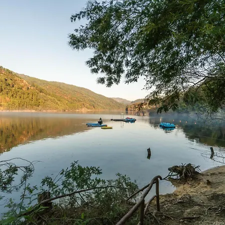Chalé Casa Da Fonte De Pedra