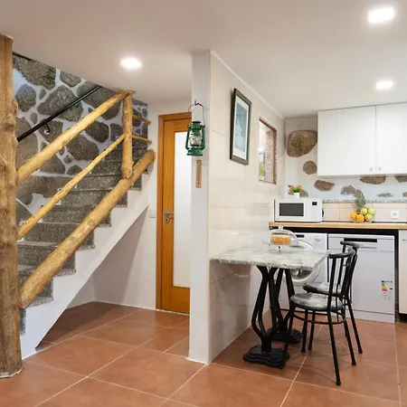 木屋 Casa Da Fonte De Pedra