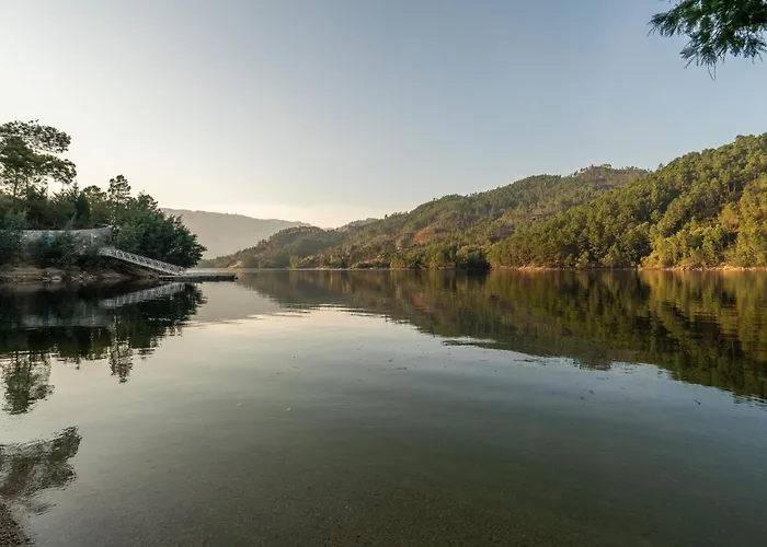 Casa Da Fonte De Pedra 木屋 *