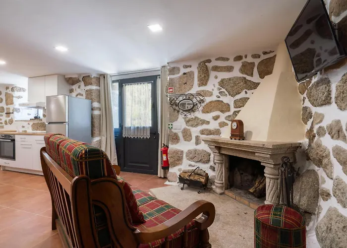 木屋 Casa Da Fonte De Pedra